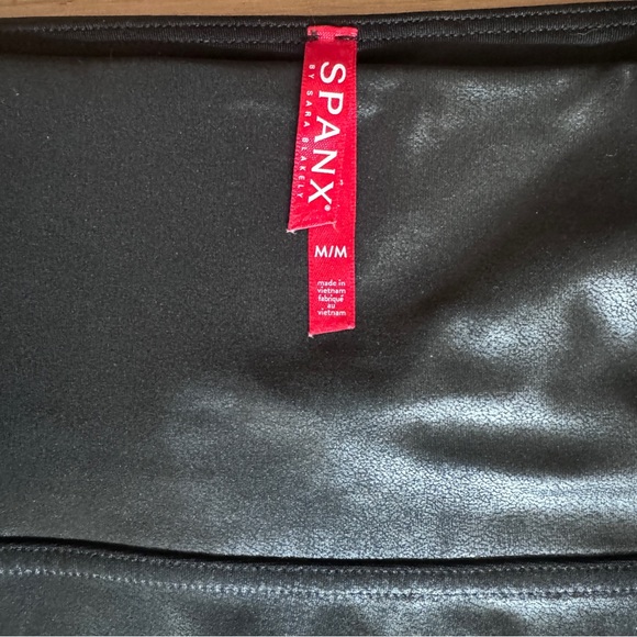 Spanx Black Faux Leather Leggings size Medium - Picture 16 of 16